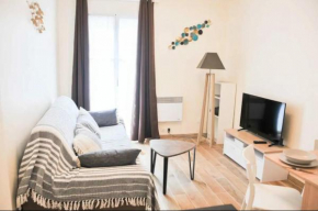 Le Bouloir-Appartement avec balcon et parking privé